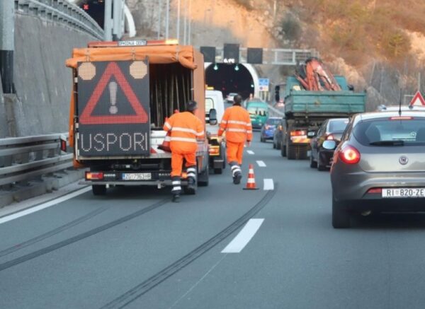 zaobilaznica-stop-cestari-kolona3-1024×682