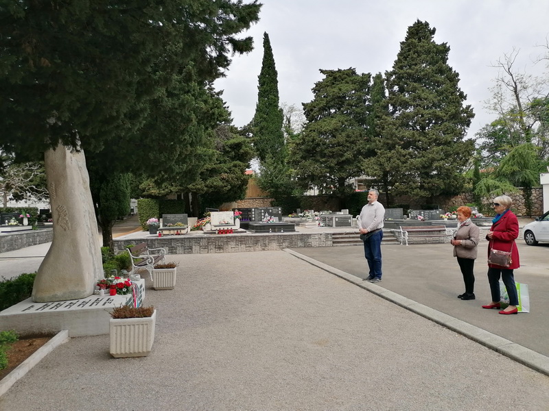Dani-Trsata-2023.-polaganje-vijenaca-na-Trsatskom-groblju Dani-Trsata-2023.-polaganje-vijenaca-na-Trsatskom-groblju