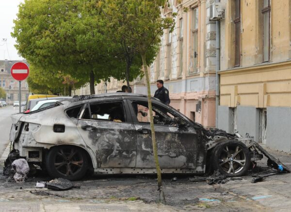 U Osijeku se zapalio automobil