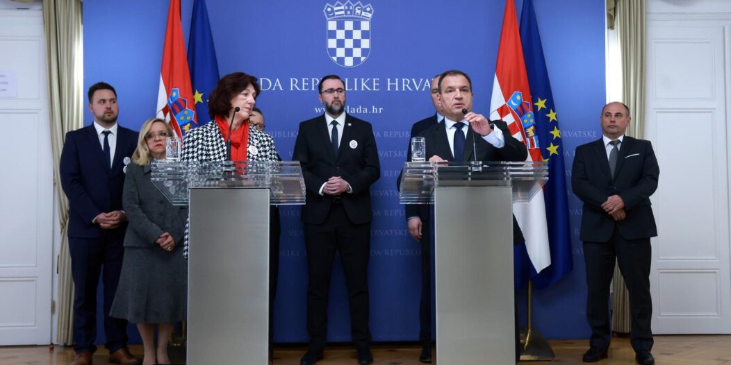 Zagreb: Izjave nakon sastanka predstavnika liječničkih udruga s Andrejom Plenkovićem Zagreb: Izjave nakon sastanka predstavnika liječničkih udruga s Andrejom Plenkovićem