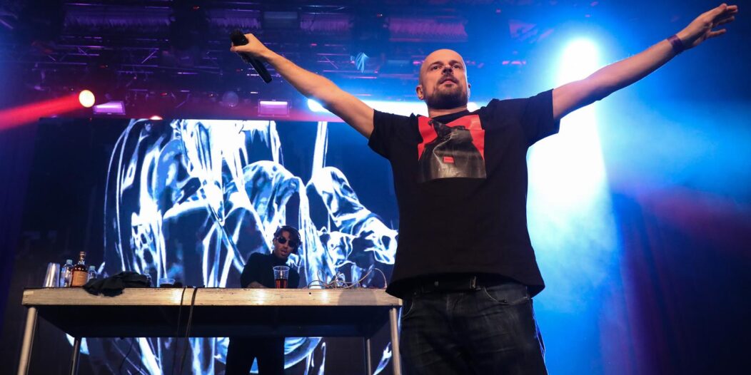 Zagreb: Vojko V nastupio u rasprodanoj Tvornici kulture Zagreb: Vojko V nastupio u rasprodanoj Tvornici kulture
