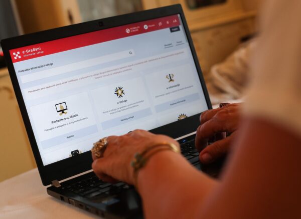 Ilustracija za internet stranicu E-građani