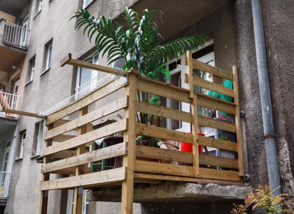 Zagreb: Ilegalno nadograđeni  balkon
