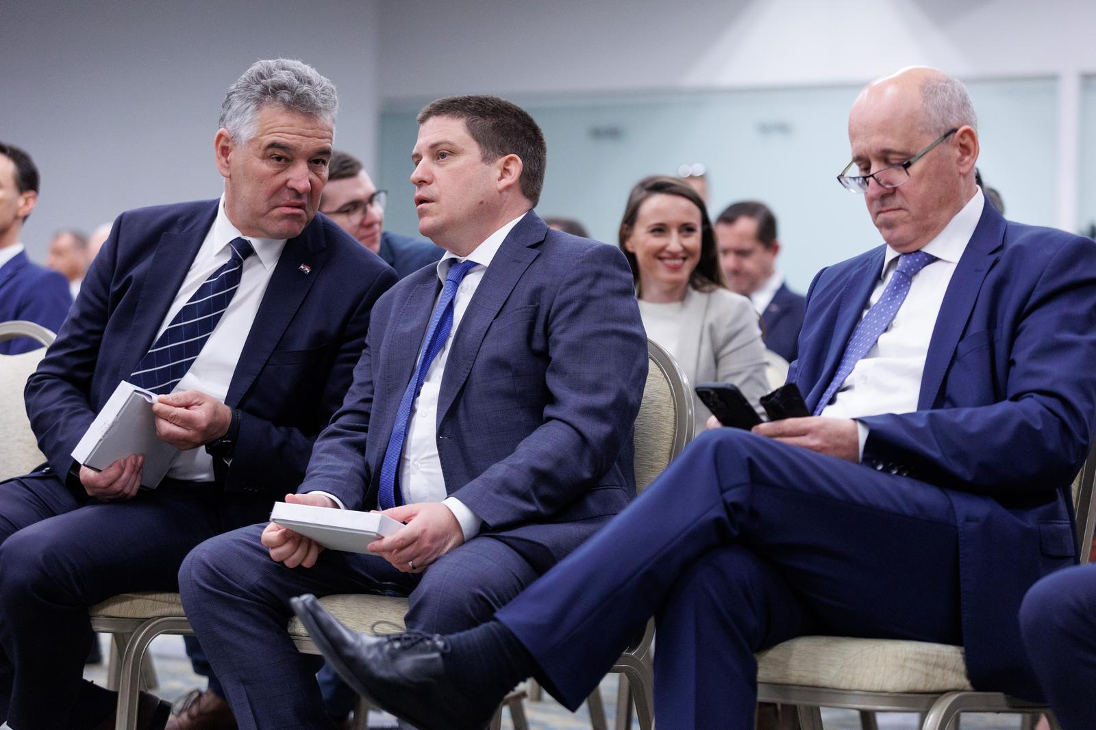 Andrej Plenković sudjelovao je na svečanom obilježavanju 20 godina Hrvatske zajednice županija u Opatiji