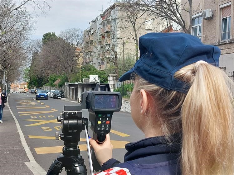 Pećine akcija 4 Pećine akcija 4