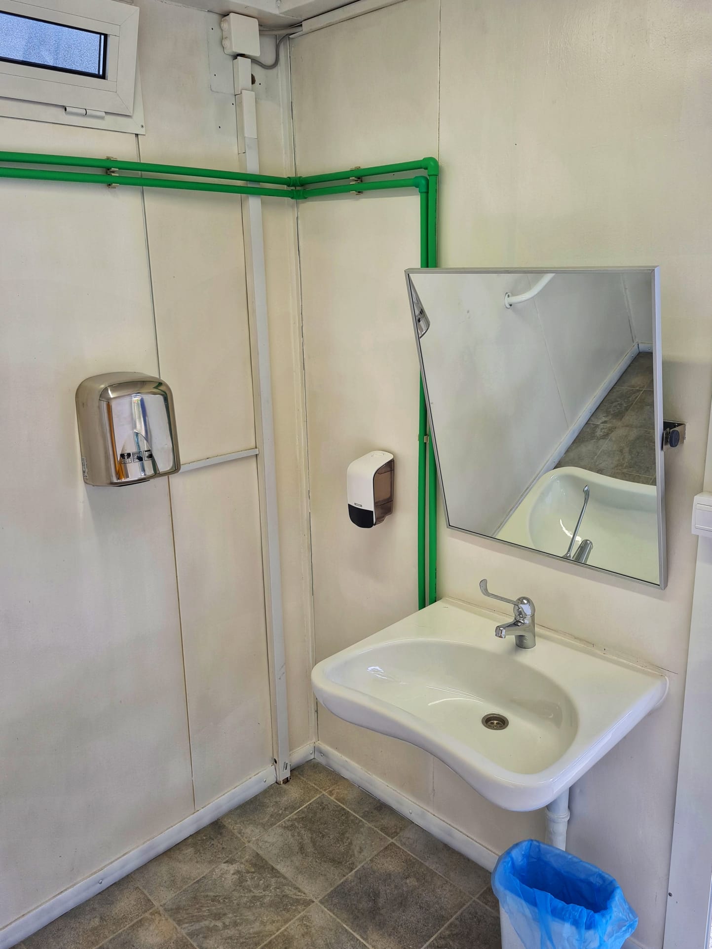 icici wc sanitarni svor (2) icici wc sanitarni svor (2)