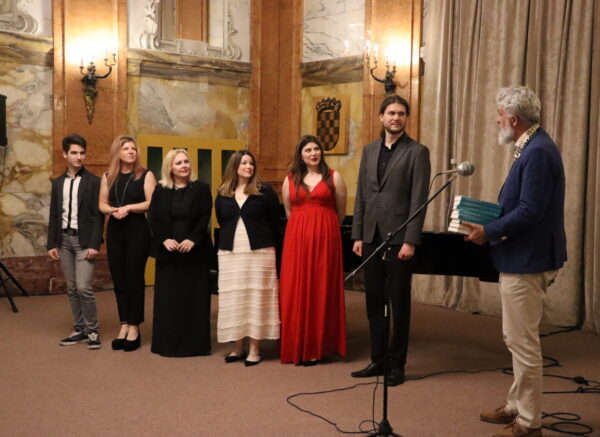 BUDI TU KONCERT Frano Živković, Božidarka Matija Čerina, Vivien Galleta, Katja Budimčić, Emilija Rukavina, Juraj Marko Žerovnik i Danko Gudelj