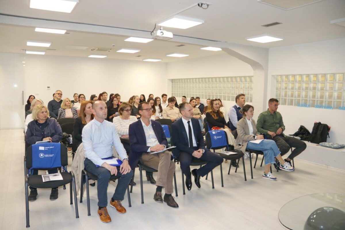 Konferencija-Čovjek-uči-dok-je-živ-1-1200×800