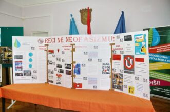 Okrugli-stol-na-temu-„Reci-NE-neofašizmu“-u-Prirodoslovnoj-i-grafičkoj-školi-1 Okrugli-stol-na-temu-„Reci-NE-neofašizmu“-u-Prirodoslovnoj-i-grafičkoj-školi-1