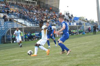 Slaven Belupo i Rijeka sastali se u 32. kolu SuperSport HNL-a Slaven Belupo i Rijeka sastali se u 32. kolu SuperSport HNL-a