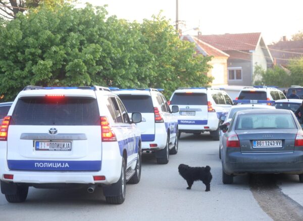 Dubona: Policija osigurava područje gdje je sinoć došlo do masovne pucnjave