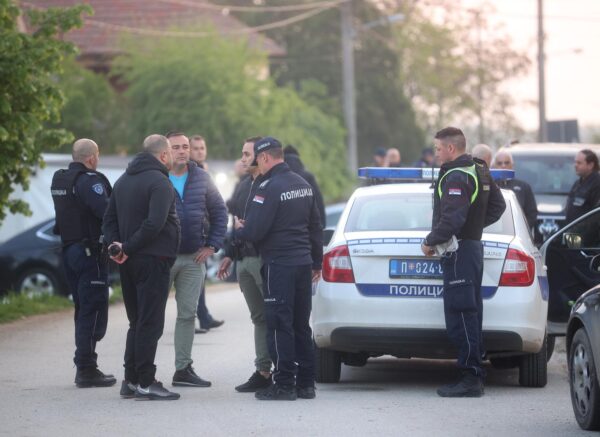 Dubona: Policija osigurava područje gdje je sinoć došlo do masovne pucnjave