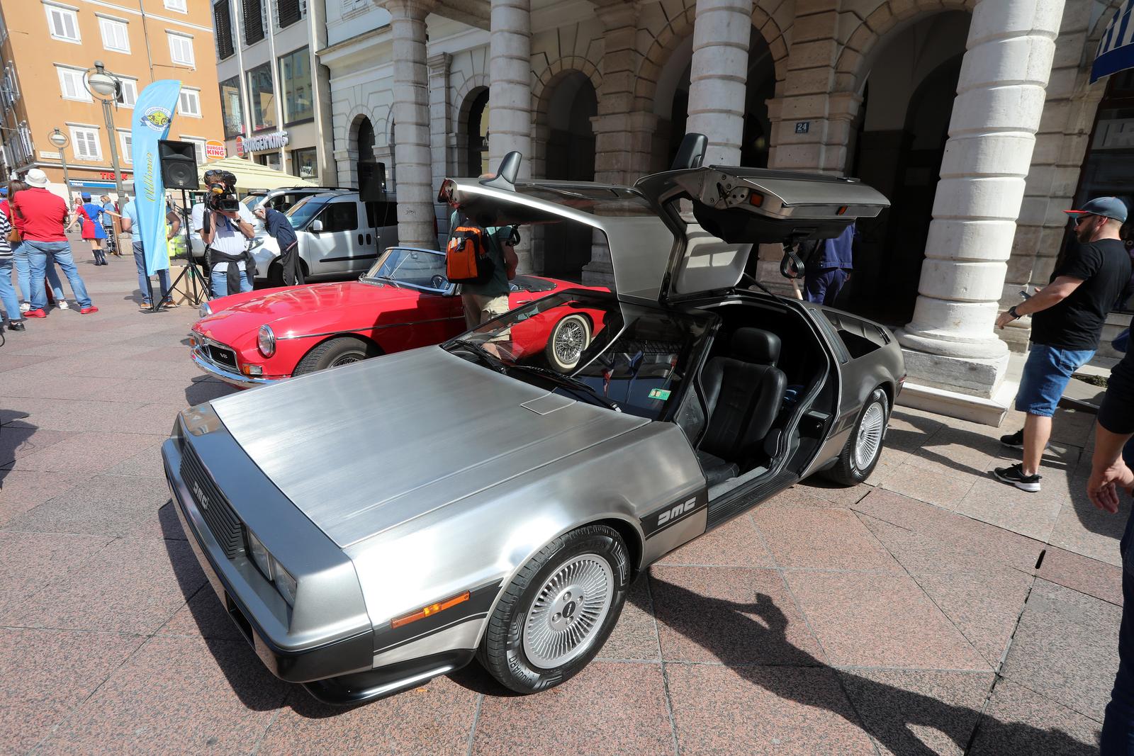 Na ulicama grada održan 27. Oldtimer auto rally Rijeka 2023
