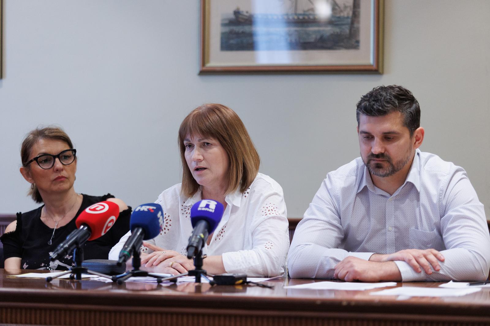 Rijeka: Proces mirenja za zaposlene u dječjim vrtićima Rijeka, More i Sušak Rijeka: Proces mirenja za zaposlene u dječjim vrtićima Rijeka, More i Sušak