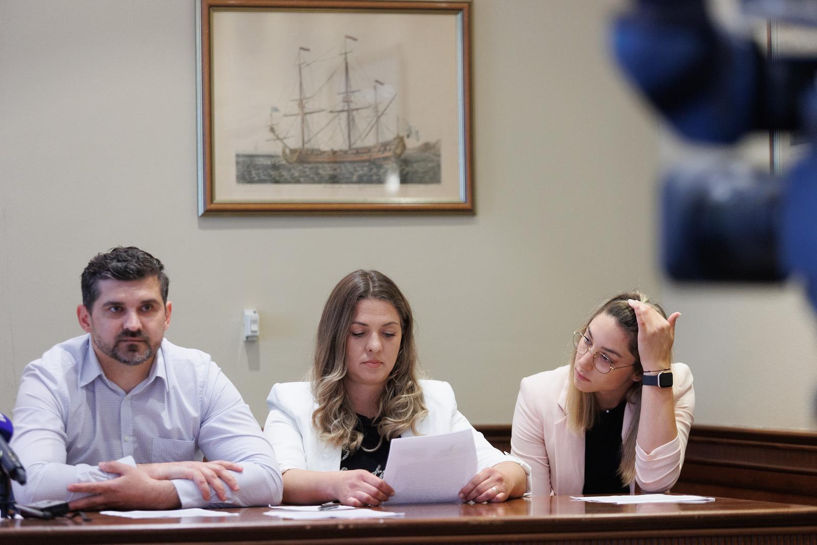 Rijeka: Proces mirenja za zaposlene u dječjim vrtićima Rijeka, More i Sušak Rijeka: Proces mirenja za zaposlene u dječjim vrtićima Rijeka, More i Sušak