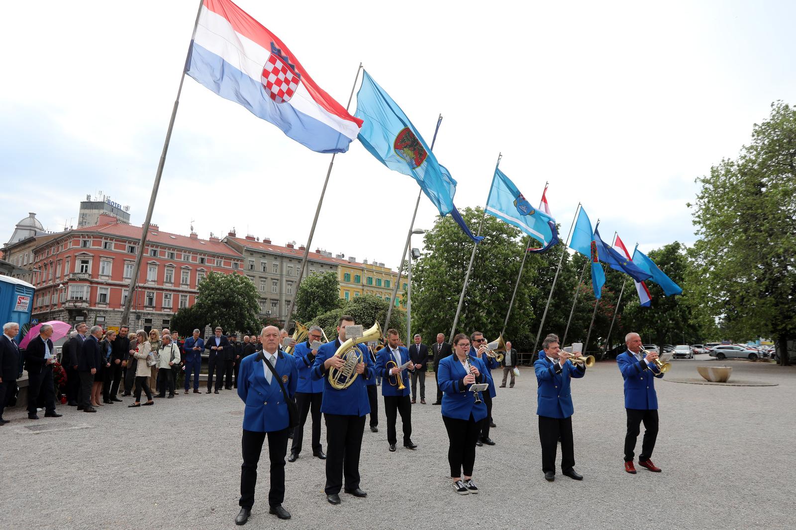 Rijeka: Polaganjem vijenaca na Spomenik oslobođenja na Delti obilježen Dan pobjede nad fašizmom Rijeka: Polaganjem vijenaca na Spomenik oslobođenja na Delti obilježen Dan pobjede nad fašizmom