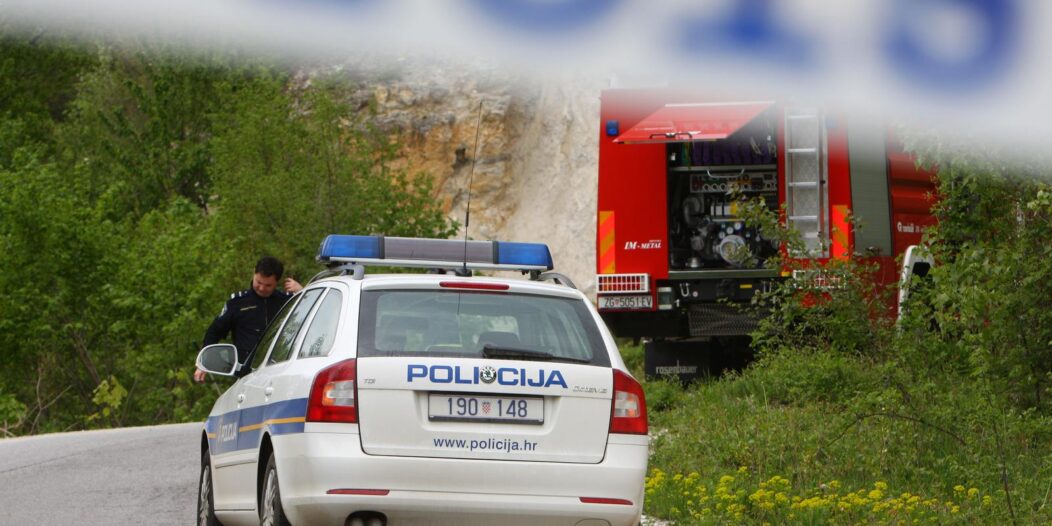 Vinjevac Podvrki: Voza?ica sletjela automobilom u provaliju i poginula Vinjevac Podvrki: Voza?ica sletjela automobilom u provaliju i poginula