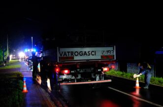 Jedna osoba smrtno stradala u prometnoj nesreći kod Jastrebarskog Jedna osoba smrtno stradala u prometnoj nesreći kod Jastrebarskog