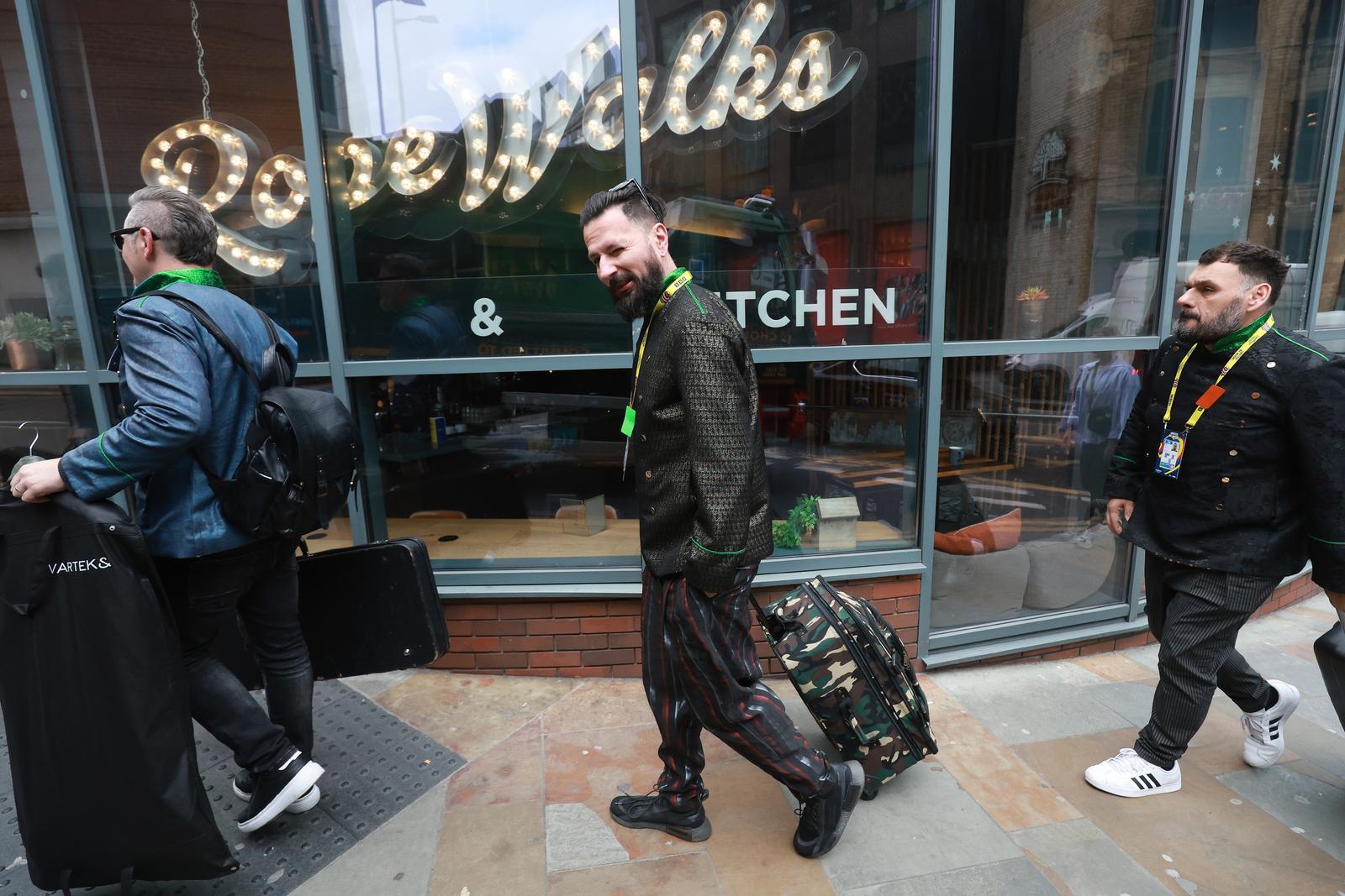 Liverpool: Let 3 odlazi iz hotela na generalnu probu uoči Eurovizijskog finala Liverpool: Let 3 odlazi iz hotela na generalnu probu uoči Eurovizijskog finala
