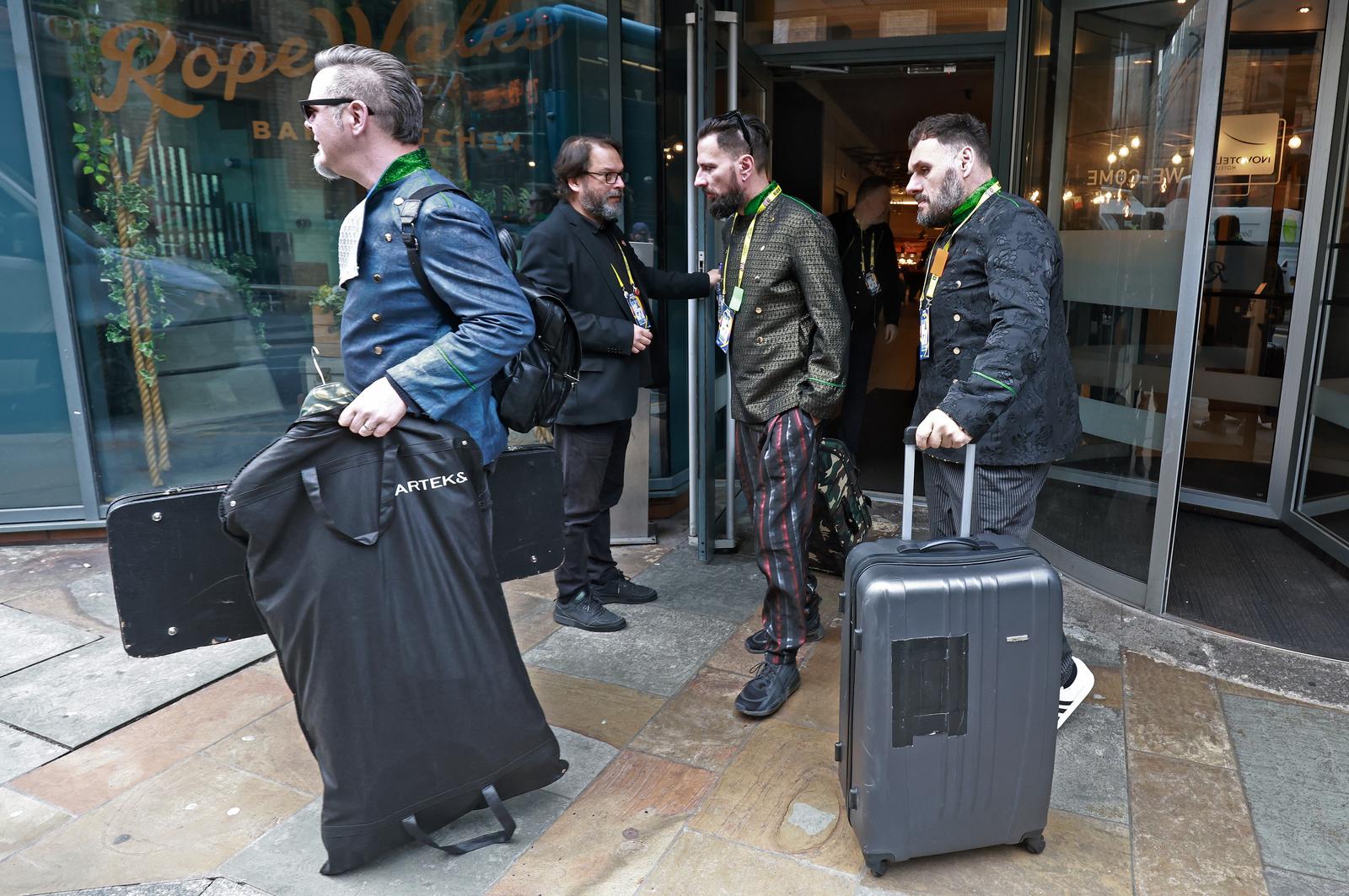 Liverpool: Let 3 odlazi iz hotela na generalnu probu uoči Eurovizijskog finala Liverpool: Let 3 odlazi iz hotela na generalnu probu uoči Eurovizijskog finala