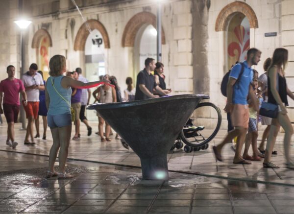 Split: Ve?ernja etnja Marmontovom ulicom