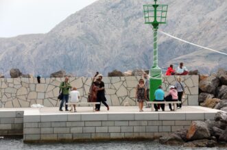 Baška: Crna ovca festival janjetine, individualizma, kreativnosti i otočne baštine Baška: Crna ovca festival janjetine, individualizma, kreativnosti i otočne baštine