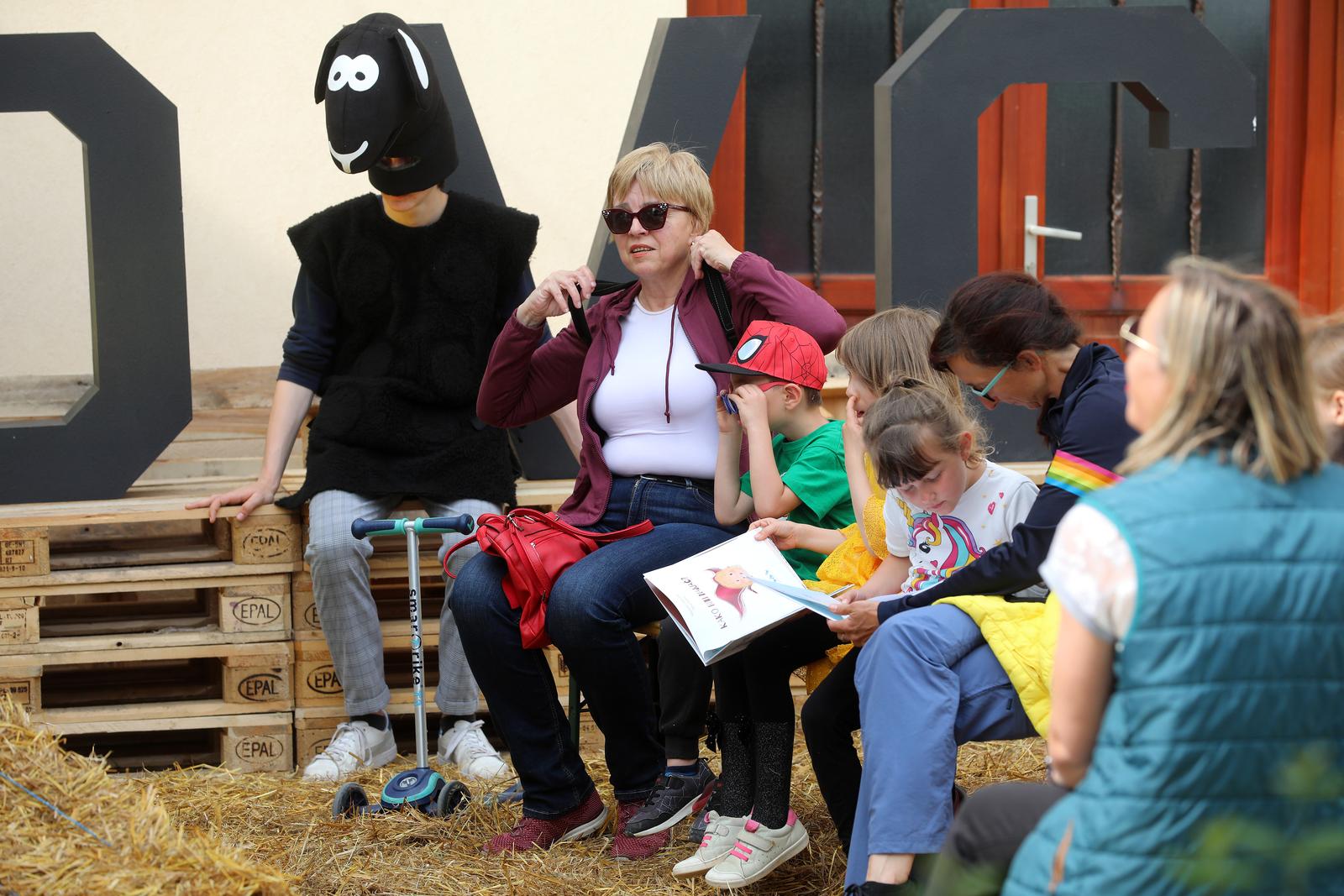 Baka: Crna ovca festival janjetine, individualizma, kreativnosti i oto?ne batine Baka: Crna ovca festival janjetine, individualizma, kreativnosti i oto?ne batine