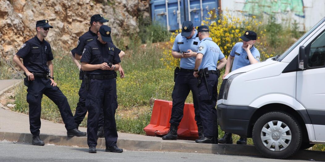 Rijeka: Zbog utakmice Hajduk – Šibenik zatvorena cesta od rotora Rujevica do čvora Hosti Rijeka: Zbog utakmice Hajduk – Šibenik zatvorena cesta od rotora Rujevica do čvora Hosti