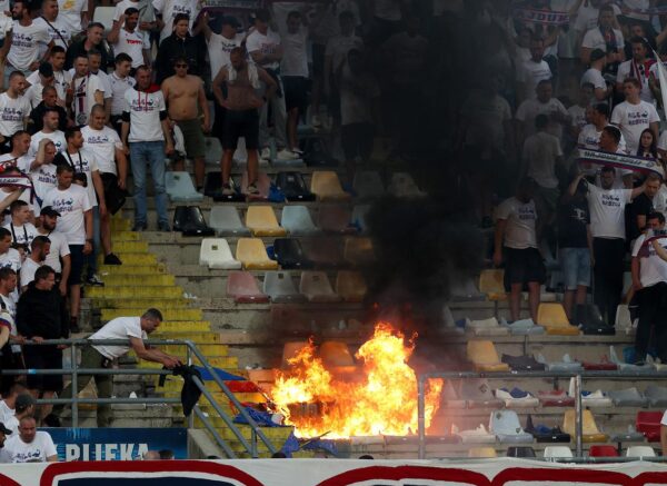 Rijeka: Zapaljene stolice na tribini gdje se nalazi Torcida