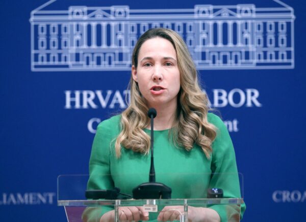 Zagreb: Marija Selak Raspudic o izmjenama izbornog zakona, stanju u bolnici Sveti Duh i jednom lamborginiju