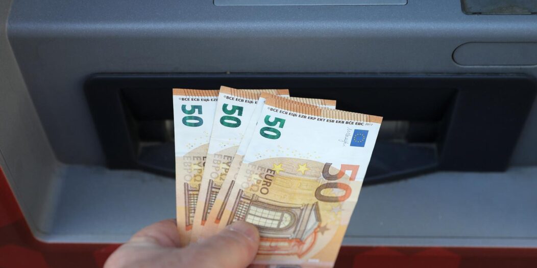 Zagreb: Od sutra dostupne veće novčanice eura Zagreb: Od sutra dostupne veće novčanice eura