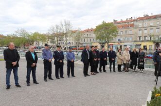 Polaganjem-vijenaca-obilježen-Dan-oslobođenja-Rijeke-14 Polaganjem-vijenaca-obilježen-Dan-oslobođenja-Rijeke-14
