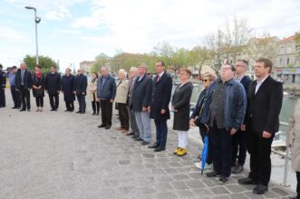 Polaganjem-vijenaca-obilježen-Dan-oslobođenja-Rijeke-16 Polaganjem-vijenaca-obilježen-Dan-oslobođenja-Rijeke-16