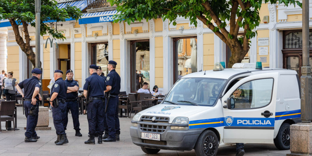 Policija -25 Policija -25