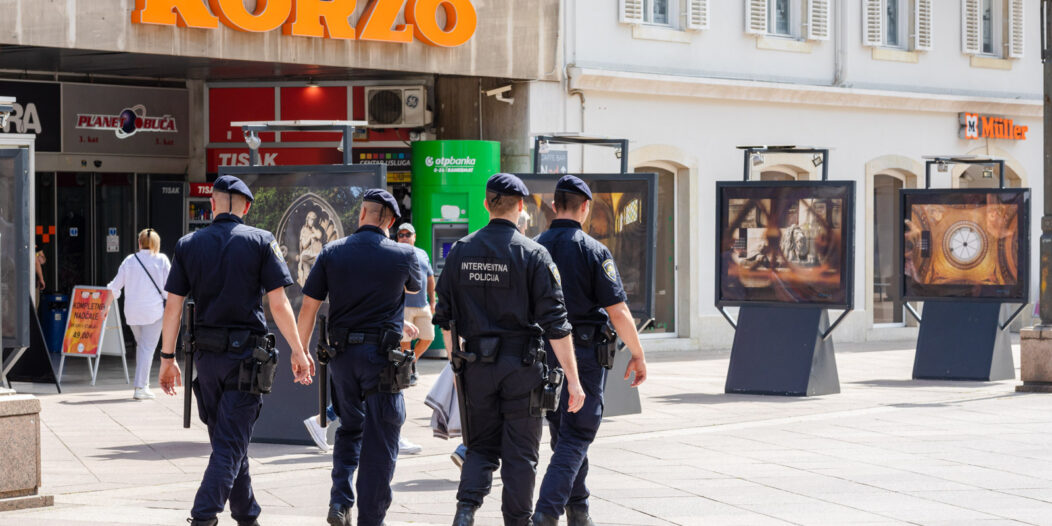 Policija -27 Policija -27