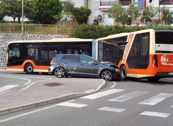 drenova nesreća autobus 12