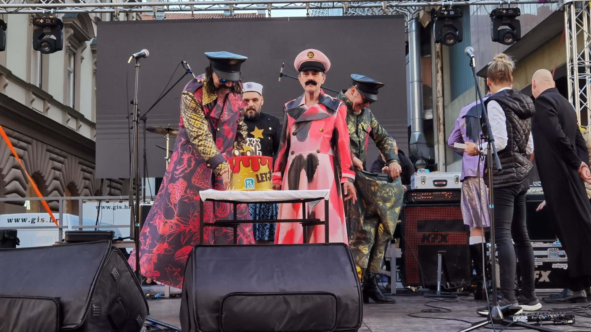 let 3 korzotraktor2