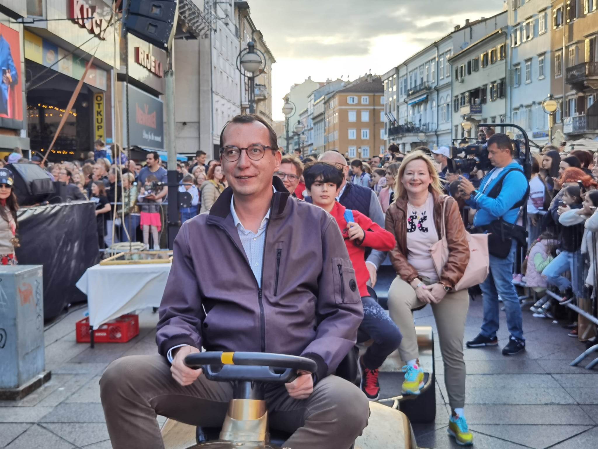 let 3 korzotraktor4