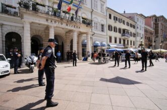postani policajac policija korzo rijeka postani policajac policija korzo rijeka