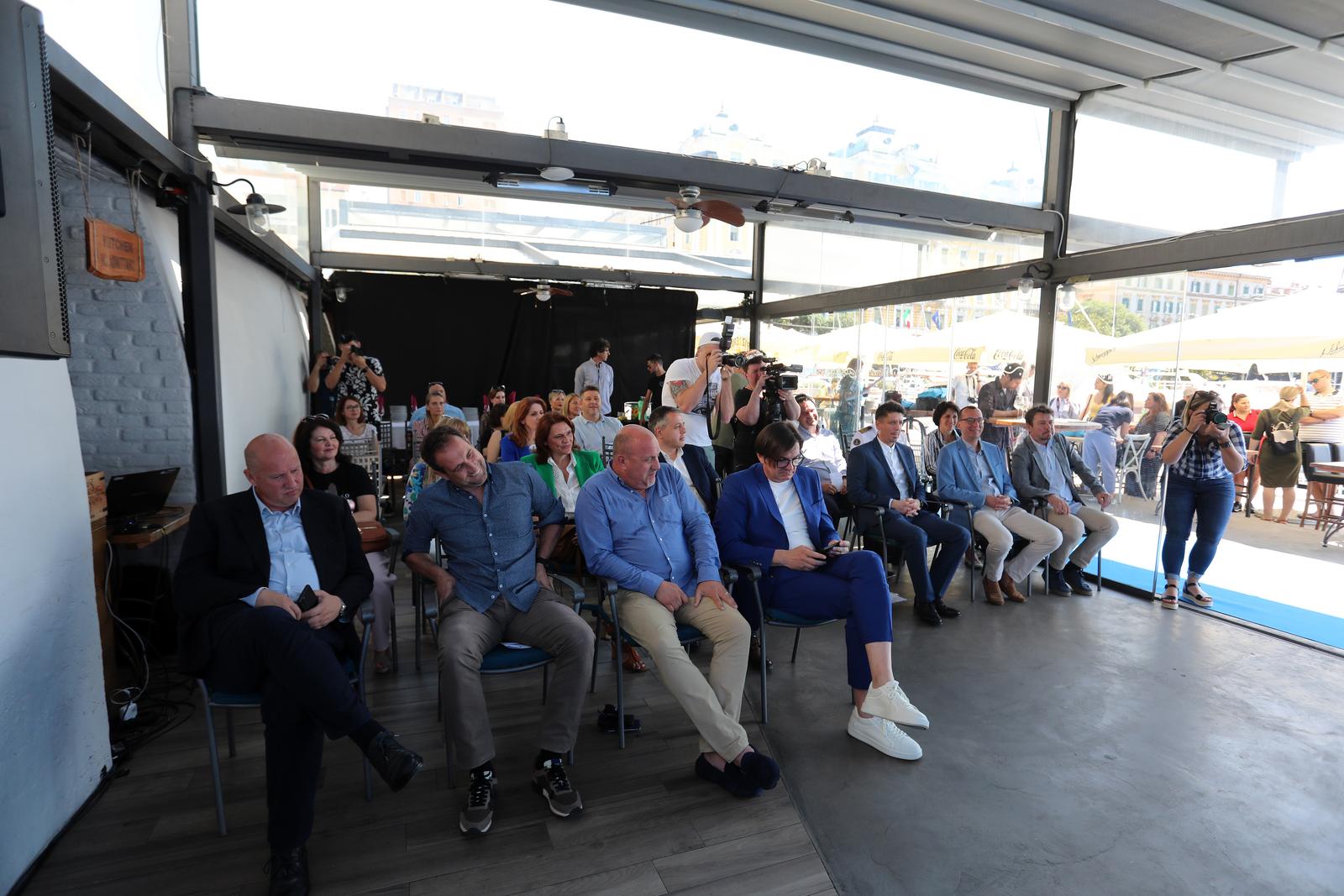 Rijeka: Najava regate Fiumanka odrana u Boonkeru Rijeka: Najava regate Fiumanka odrana u Boonkeru