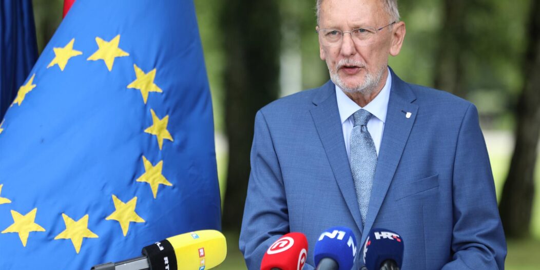 Zagreb: Davor Božinović nazočio primopredaji vozila prometnoj policiji Zagreb: Davor Božinović nazočio primopredaji vozila prometnoj policiji