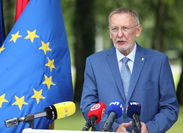 Zagreb: Davor Božinović nazočio primopredaji vozila prometnoj policiji