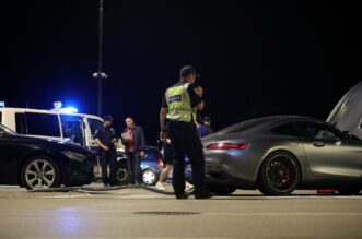 Užas u Buzinu, automobilom naletio na skupinu ljudi na parkiralištu trgovačkog centra Užas u Buzinu, automobilom naletio na skupinu ljudi na parkiralištu trgovačkog centra