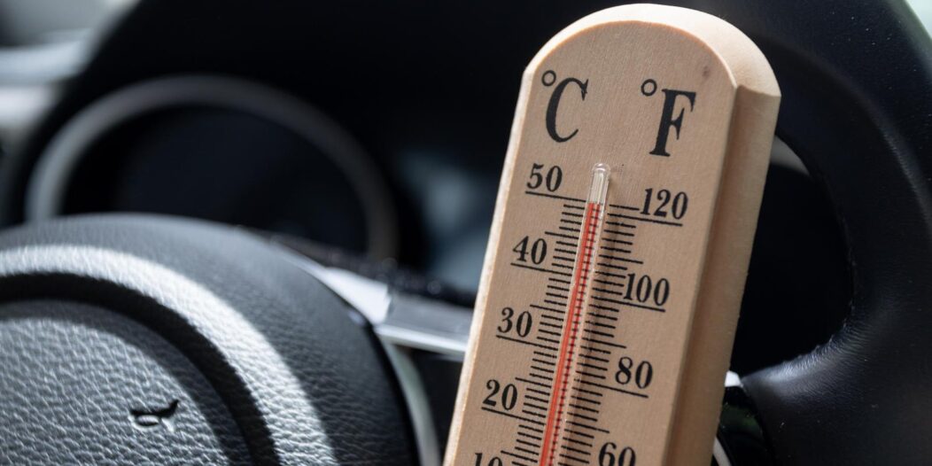 Zagreb: Temperatura u automobilu ostavljenom na suncu u 12:30 h Zagreb: Temperatura u automobilu ostavljenom na suncu u 12:30 h