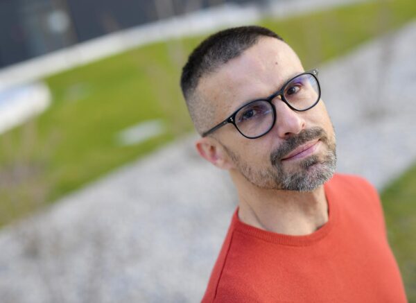 Zagreb: Profesor matematičar  Toni Milun pomaže video instrukcijama na internetu