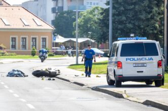Čakovec: U prometnoj nesreći smrtno stradao vozač motocikla Čakovec: U prometnoj nesreći smrtno stradao vozač motocikla
