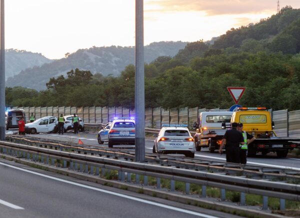 Zbog prometne nesreće prekinut promet na Riječkoj zaobilaznici
