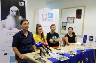 Rijeka: Predstavljanje projekta LIFE SUPport – osiguravanje budućnosti za bjeloglave supove u Hrvatskoj Rijeka: Predstavljanje projekta LIFE SUPport – osiguravanje budućnosti za bjeloglave supove u Hrvatskoj