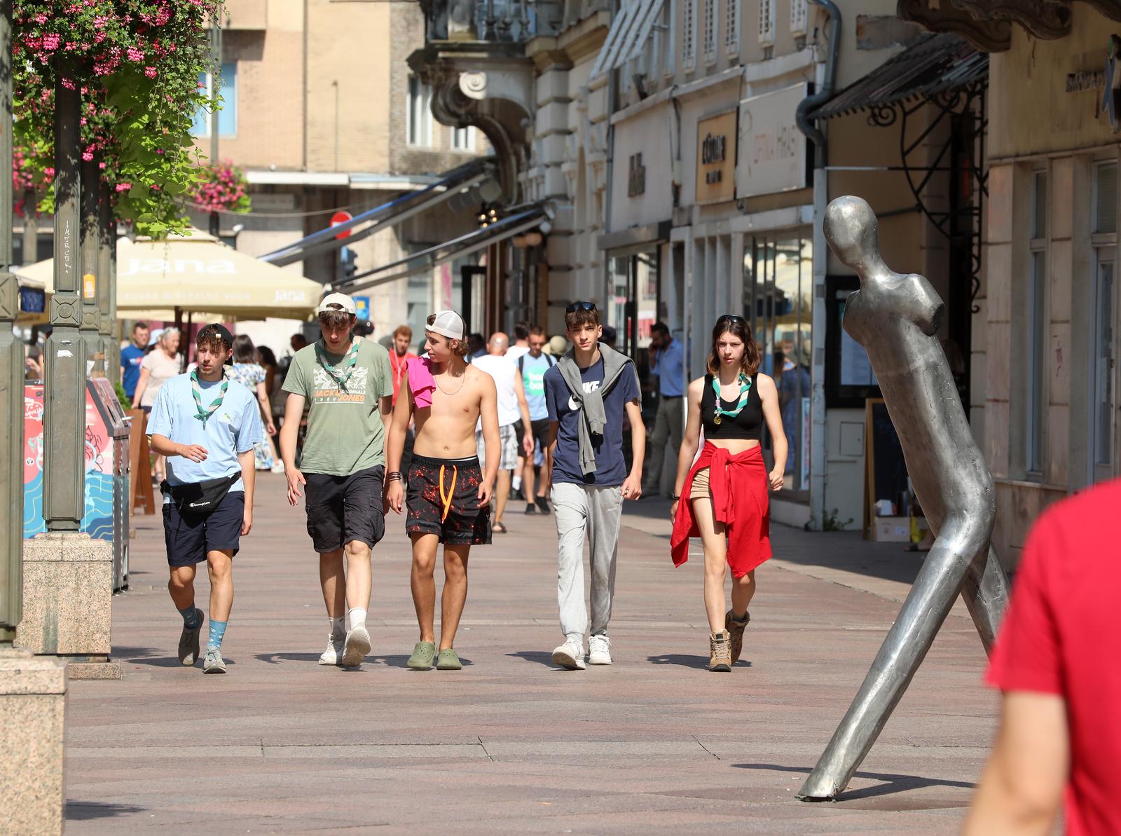 Rijeka: Vruc dan na Korzu Rijeka: Vruc dan na Korzu