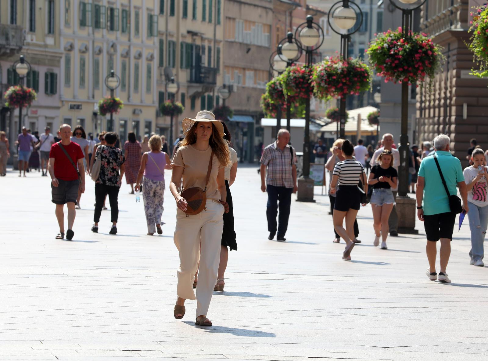 Rijeka: Vruc dan na Korzu Rijeka: Vruc dan na Korzu